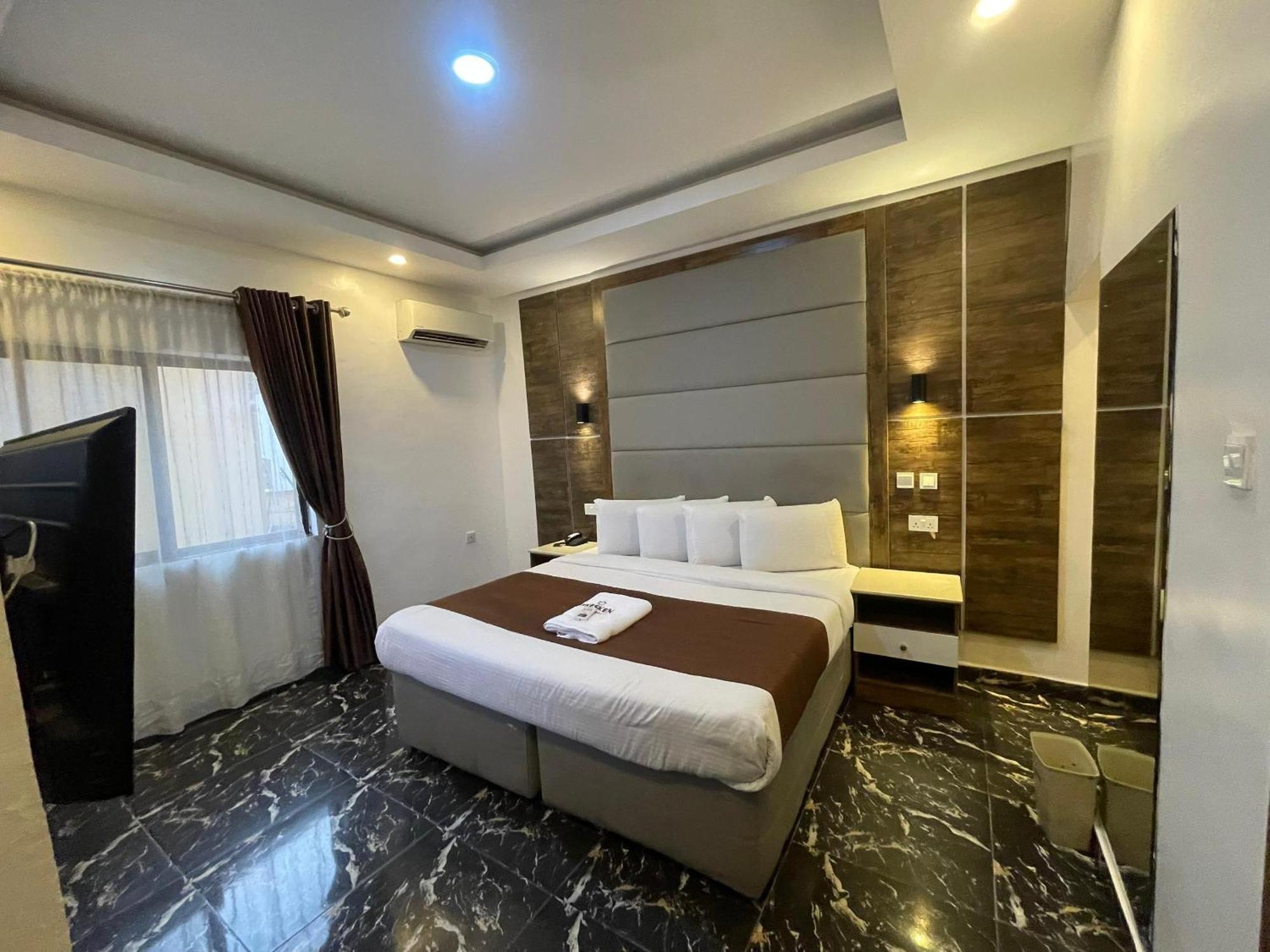 Presken Hotels @Fajodd-4 Ikeja Zewnętrze zdjęcie