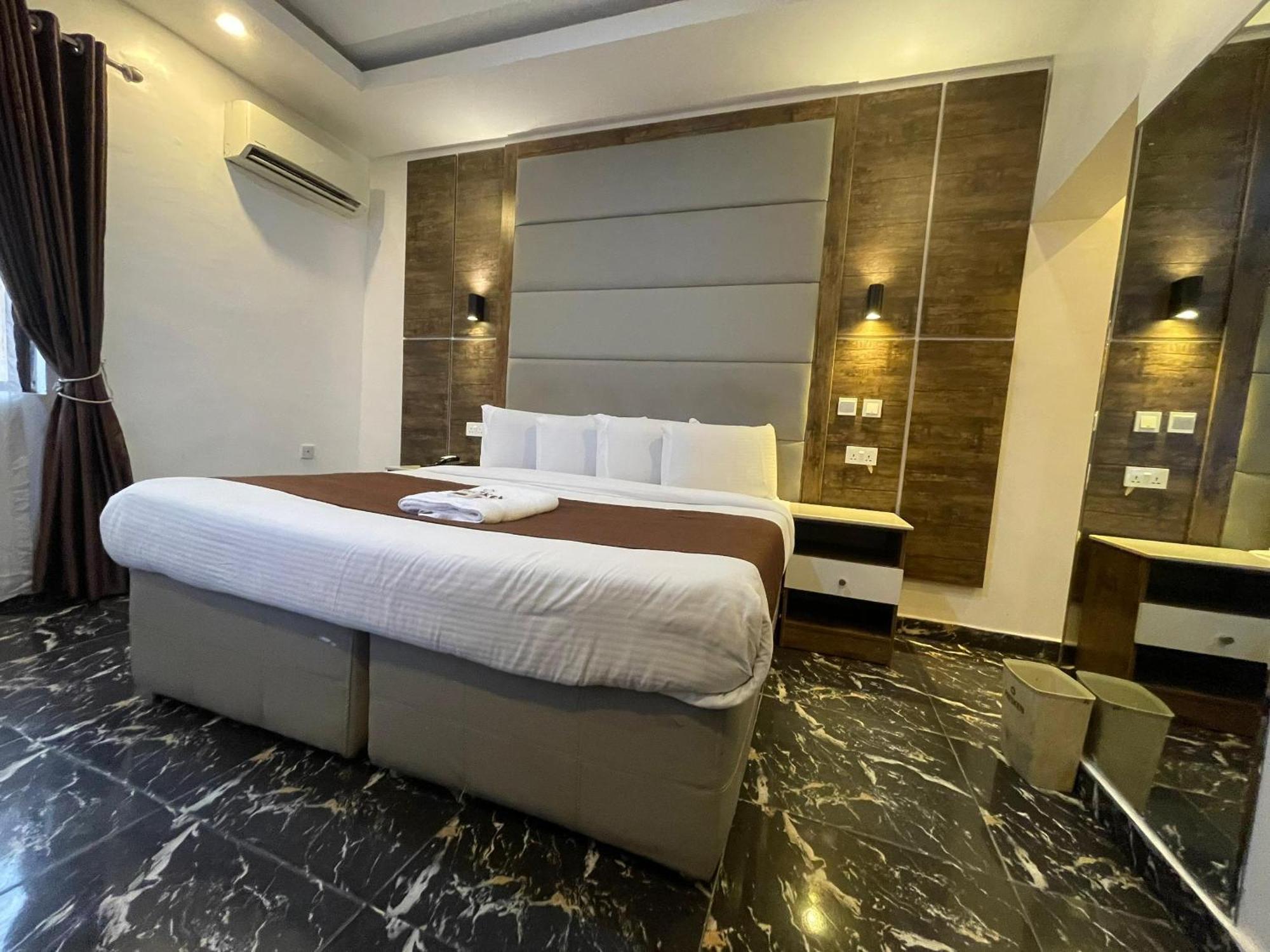 Presken Hotels @Fajodd-4 Ikeja Zewnętrze zdjęcie